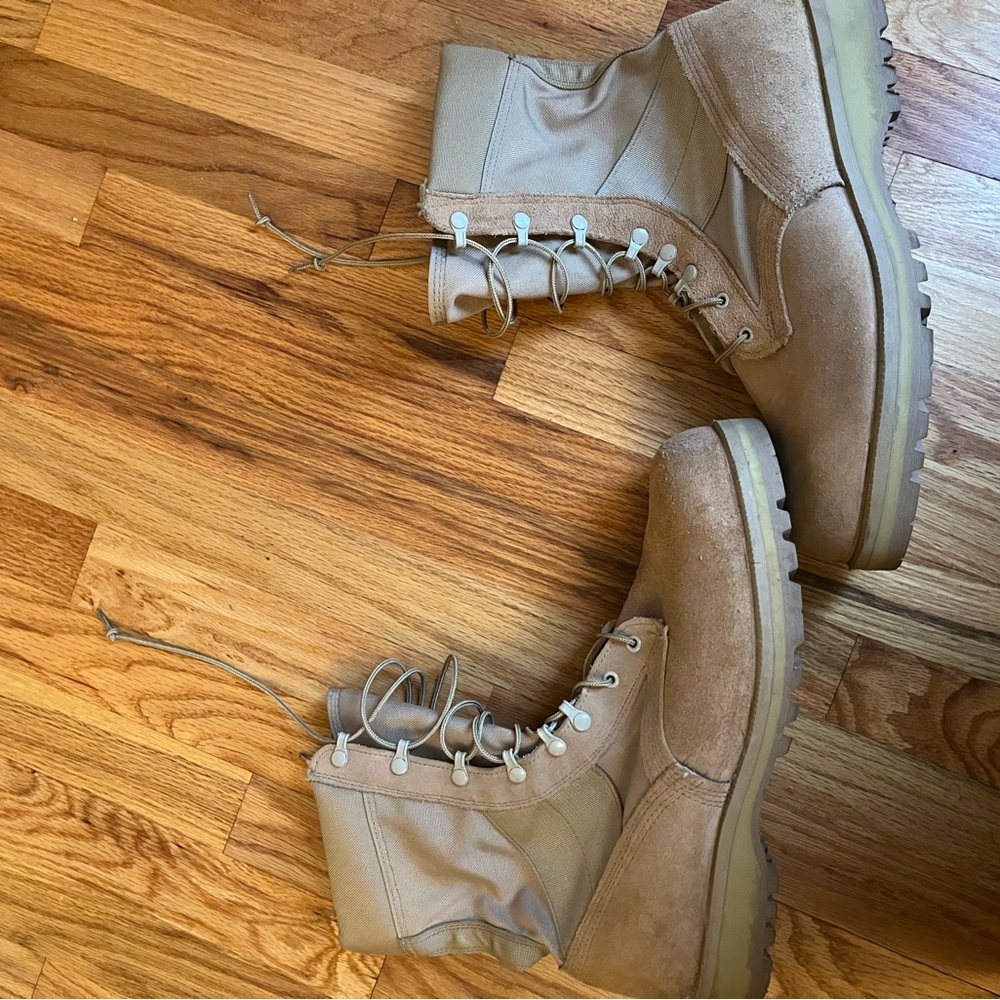 Steel toe Tan High-Top Suede Boots with Reinforced Stitching